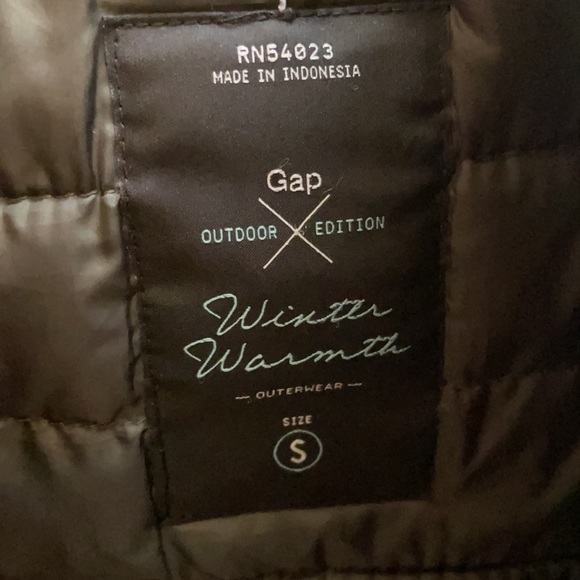Pre-owned Gap puffer jacket - Picture 3 of 4